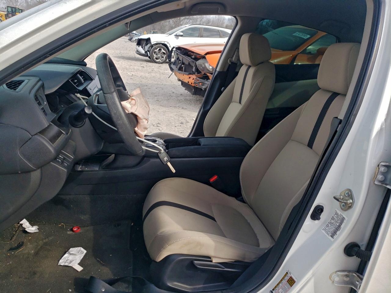 2020 HONDA CIVIC LX photo 7