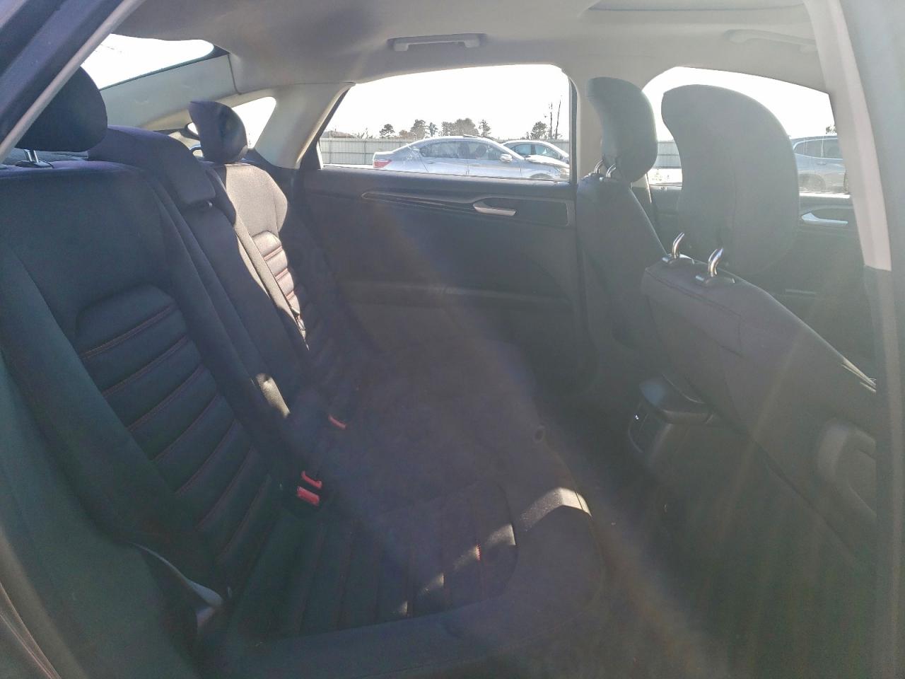 2014 FORD FUSION SE photo 10