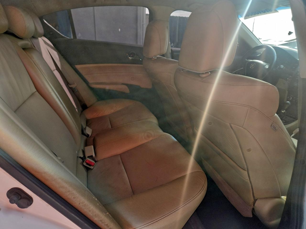 2013 ACURA ILX 20 TECH photo 10