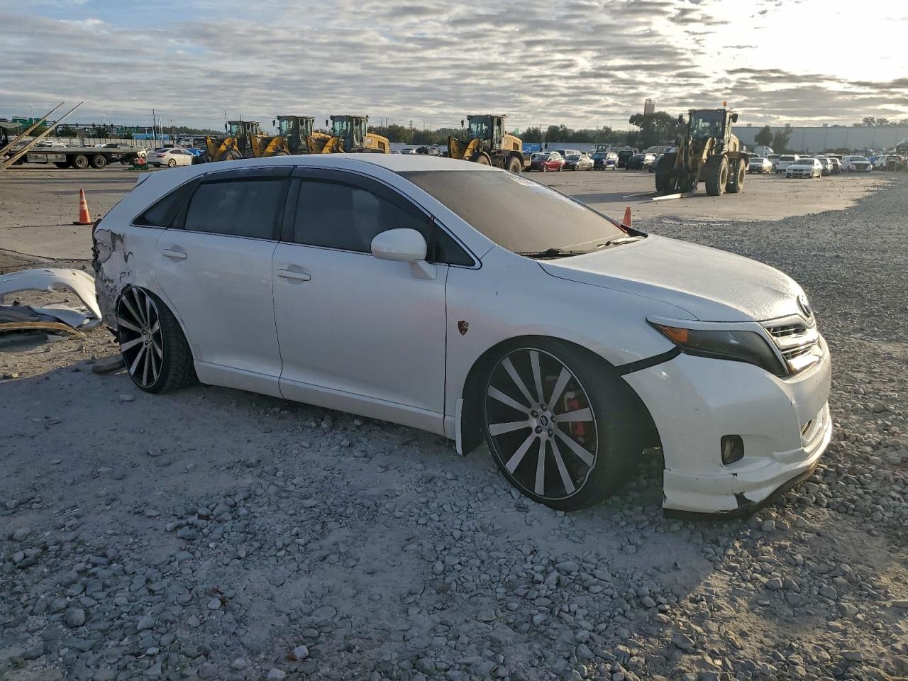 2012 TOYOTA VENZA LE photo 7