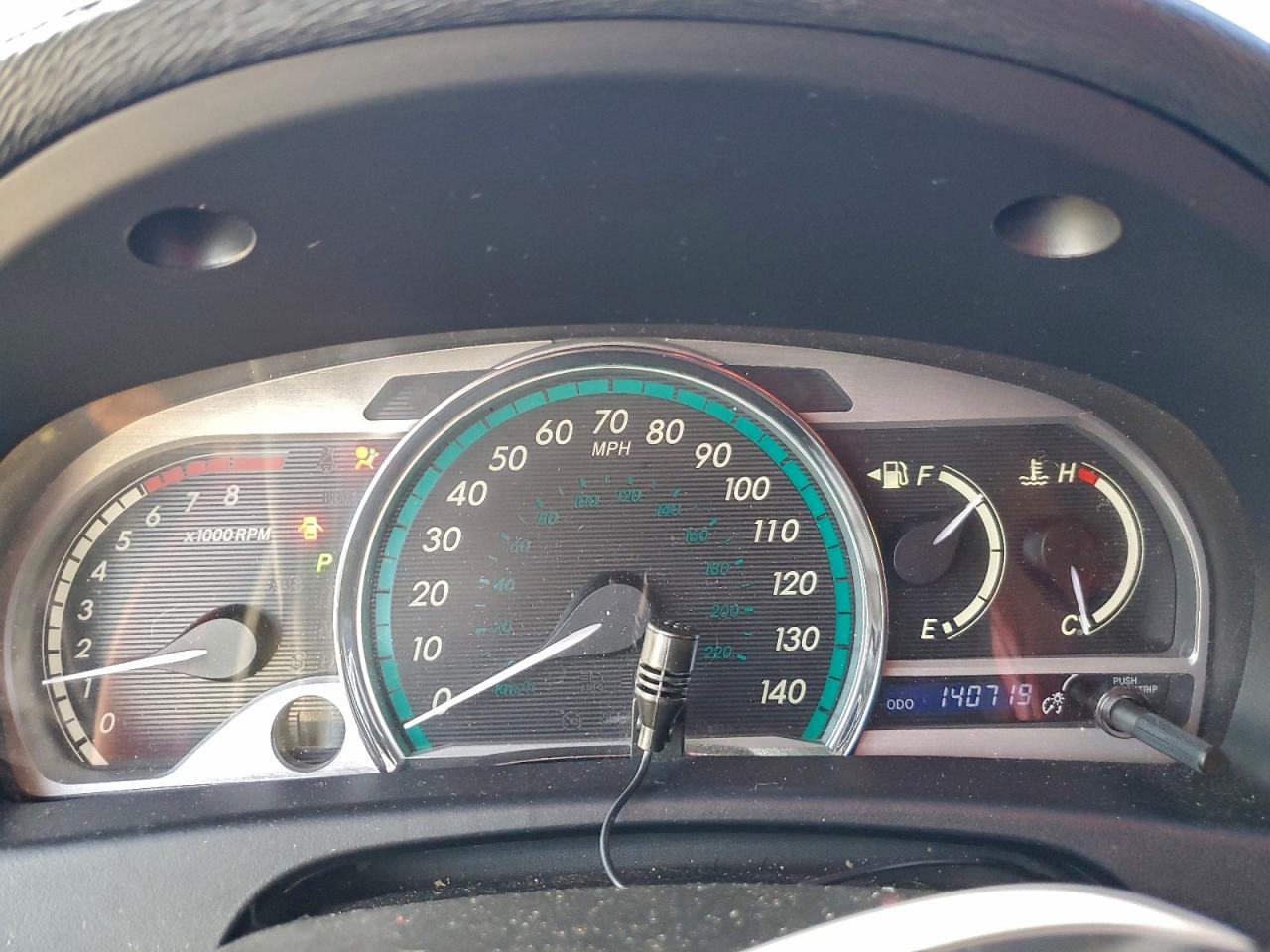 2012 TOYOTA VENZA LE photo 17