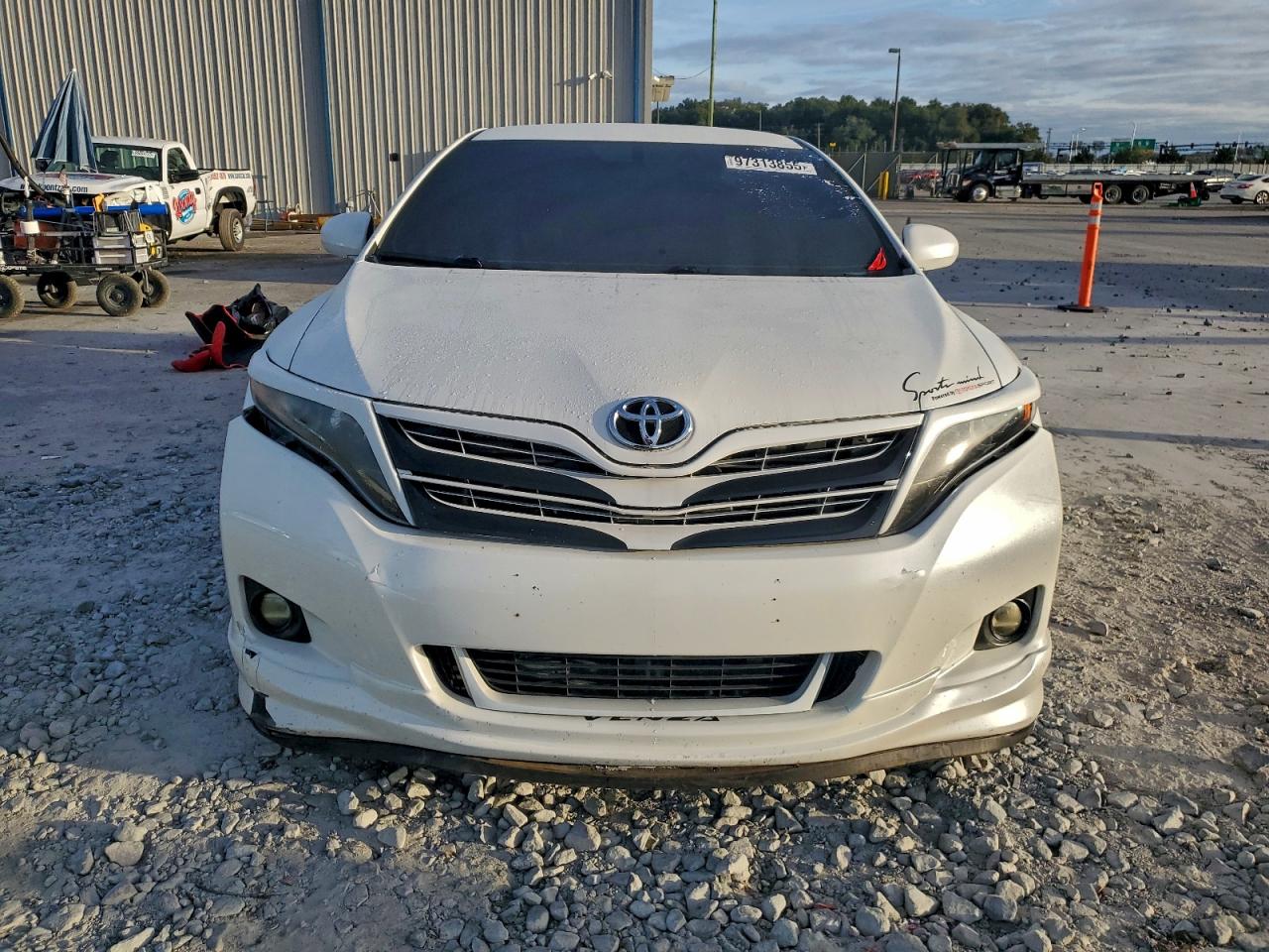2012 TOYOTA VENZA LE photo 9