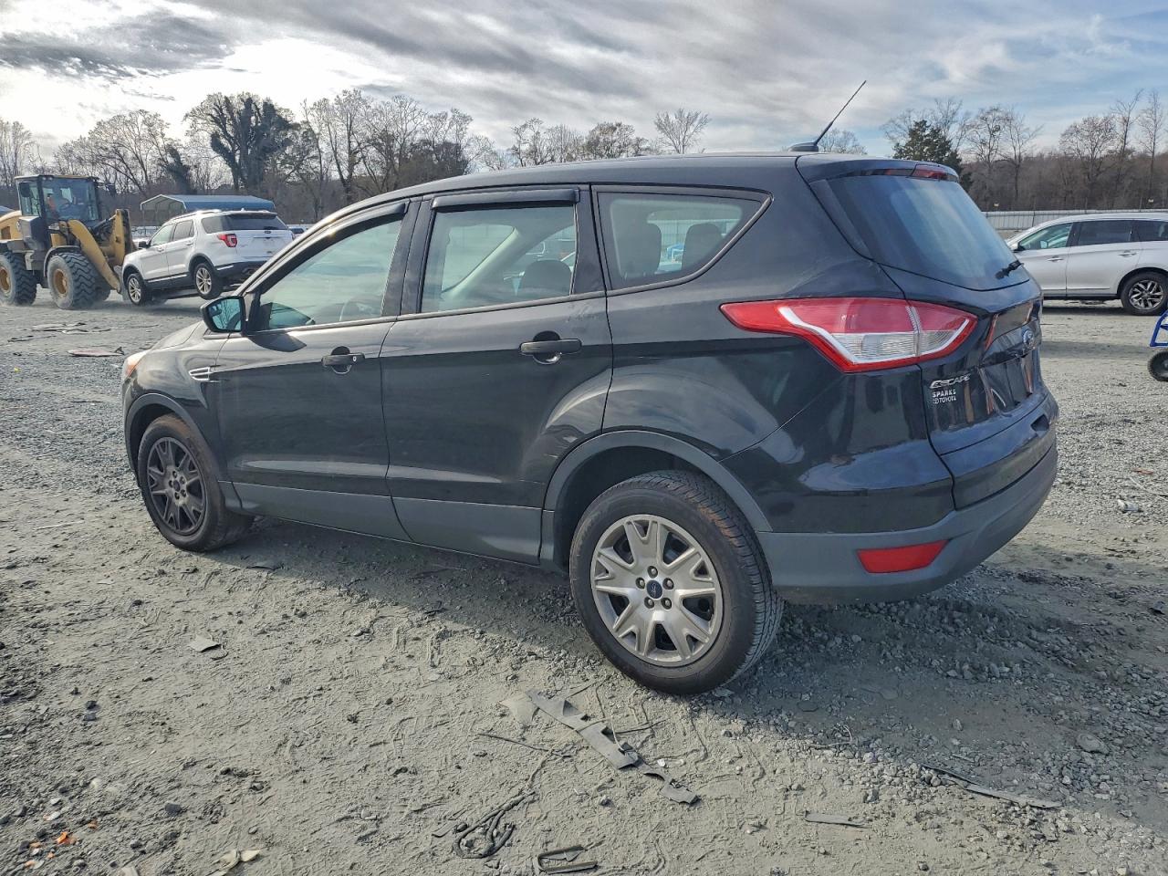 2016 FORD ESCAPE S photo 4