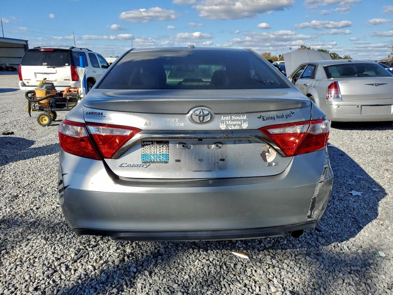 2016 TOYOTA CAMRY LE photo 11