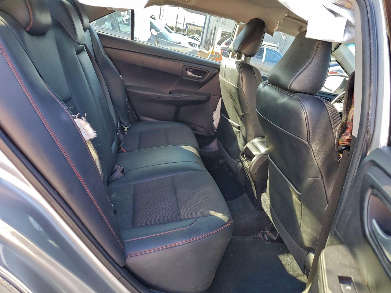 2016 TOYOTA CAMRY LE photo 19