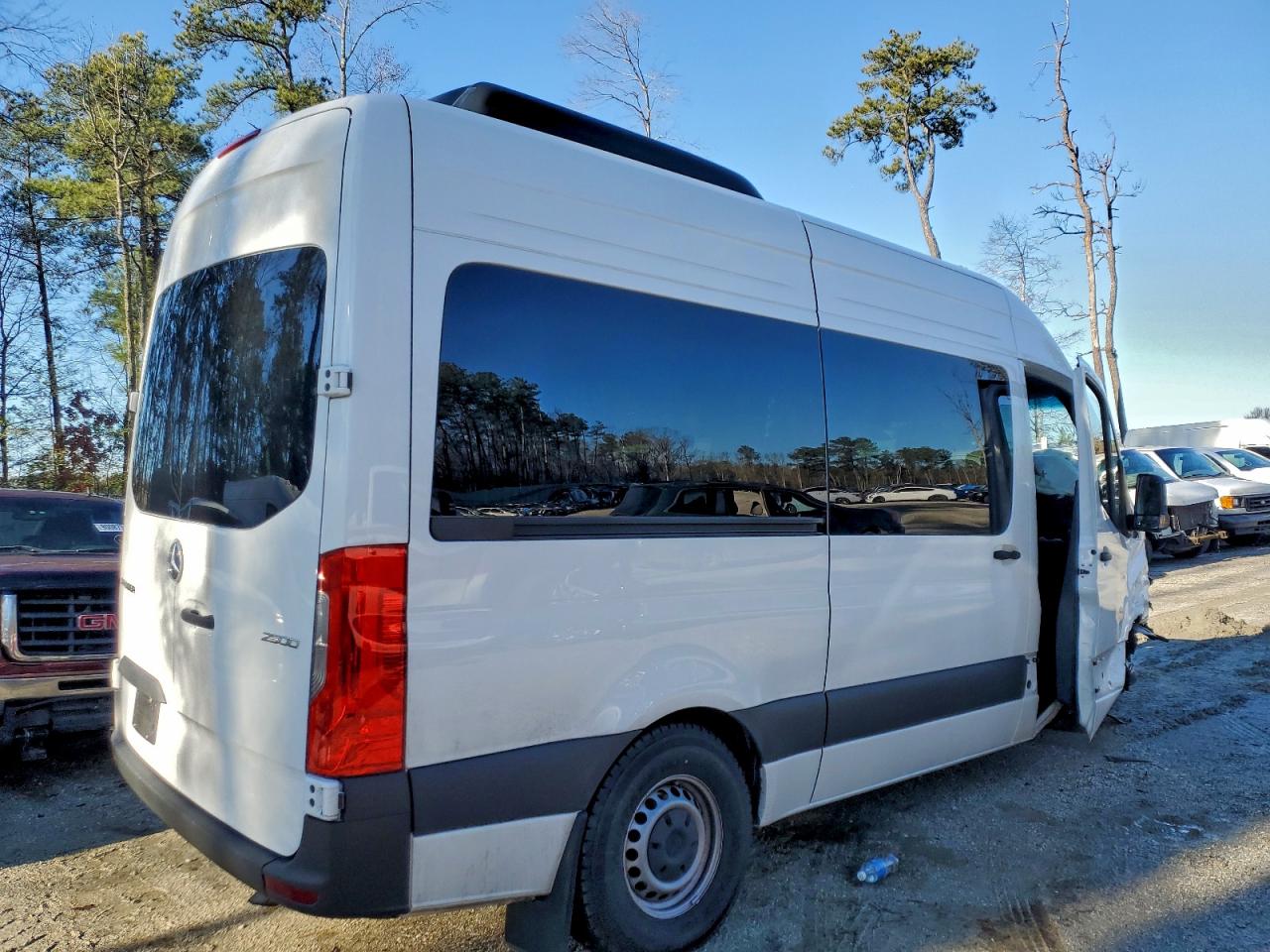 2024 MERCEDES-BENZ SPRINTER 2500 photo 5