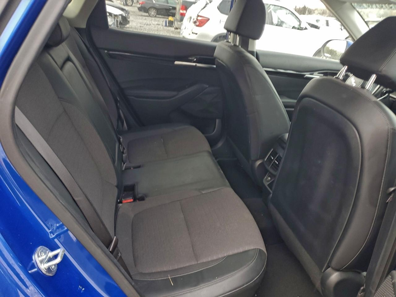 2023 KIA SELTOS S photo 11
