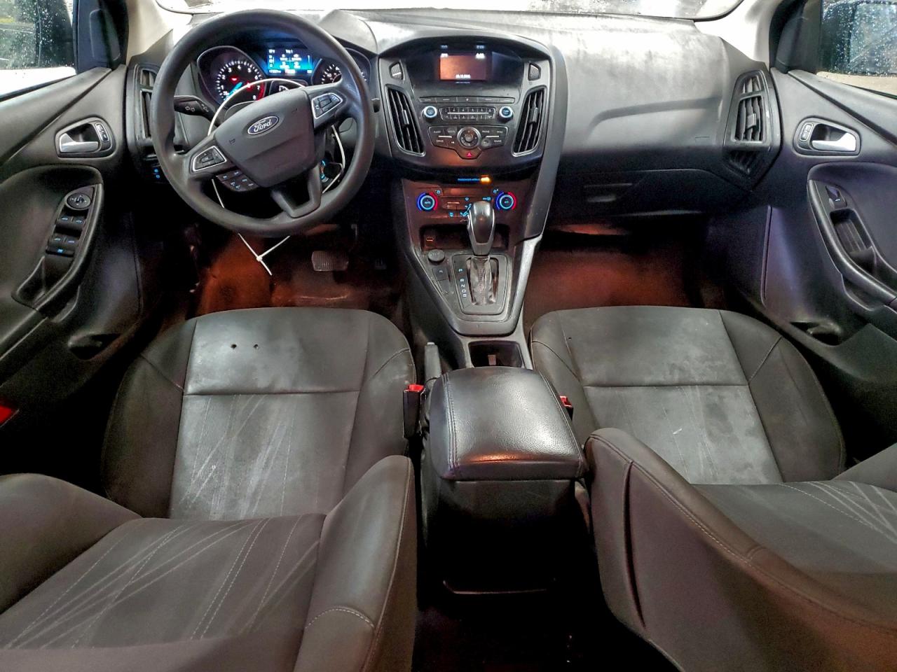 2018 FORD FOCUS SE photo 15