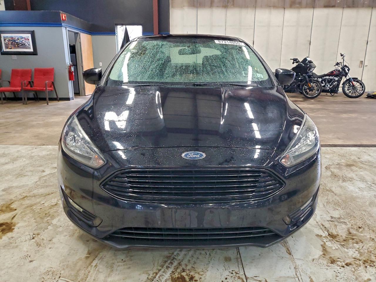 2018 FORD FOCUS SE photo 9