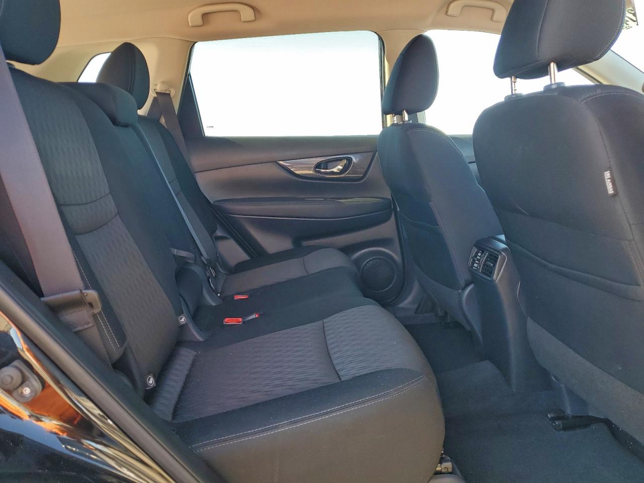 2018 NISSAN ROGUE S photo 11