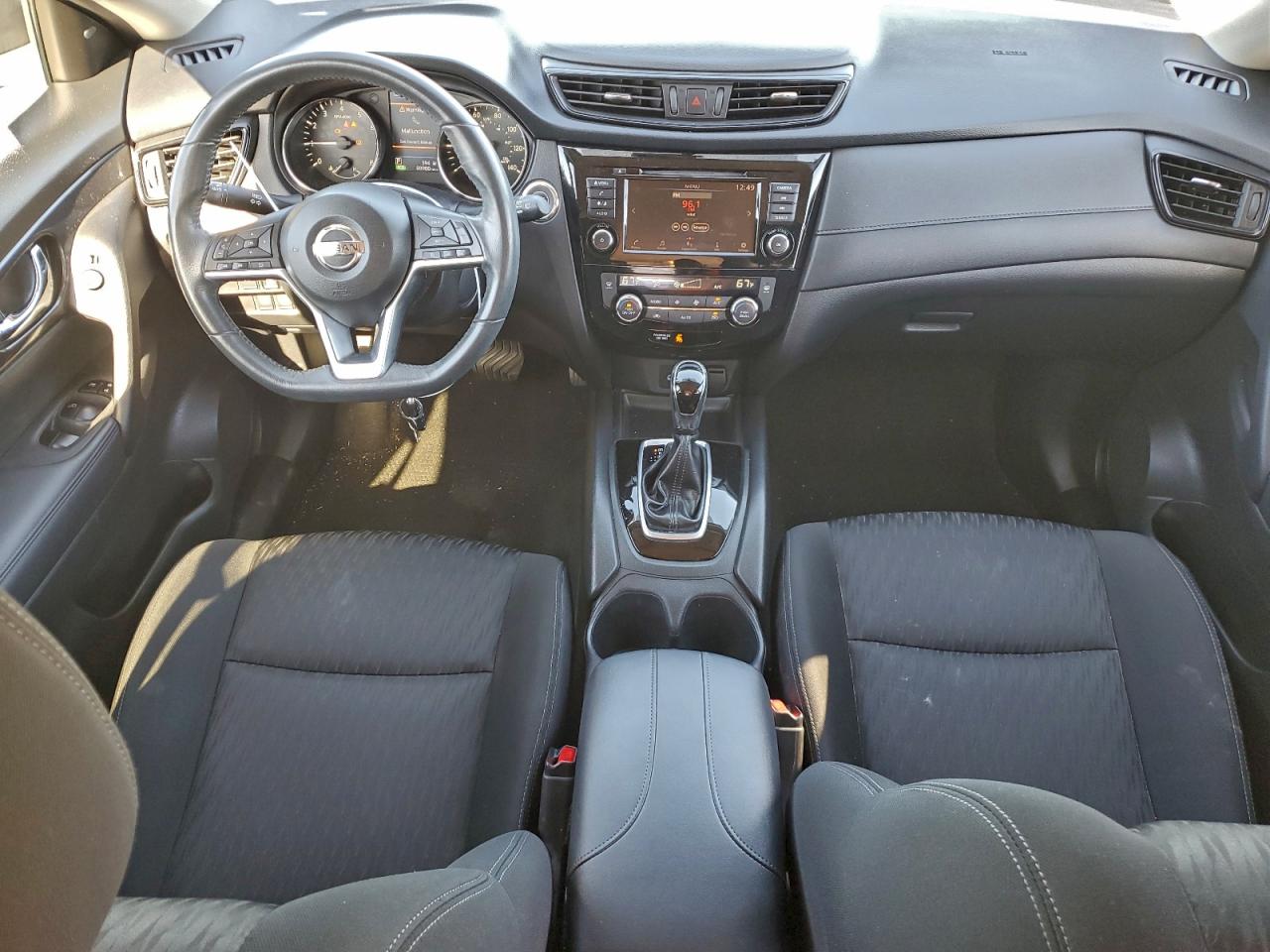 2018 NISSAN ROGUE S photo 8