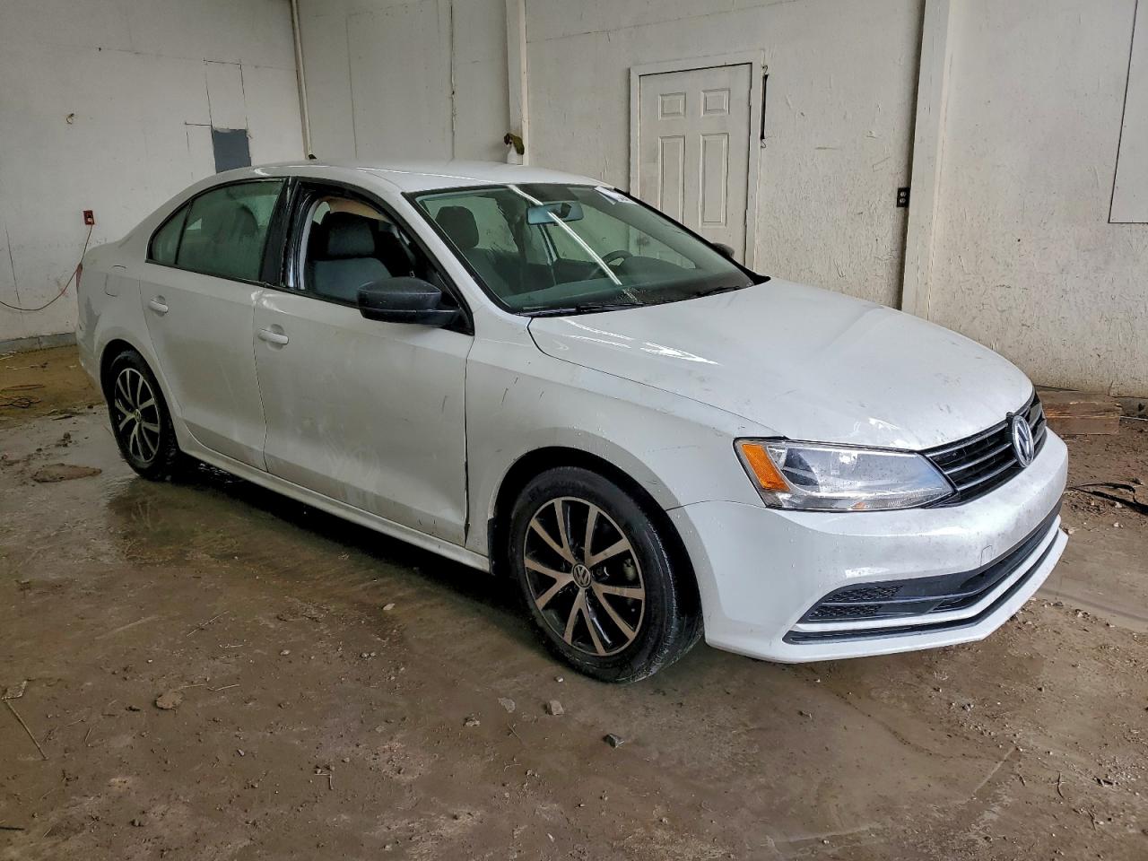 2016 VOLKSWAGEN JETTA SE photo 4