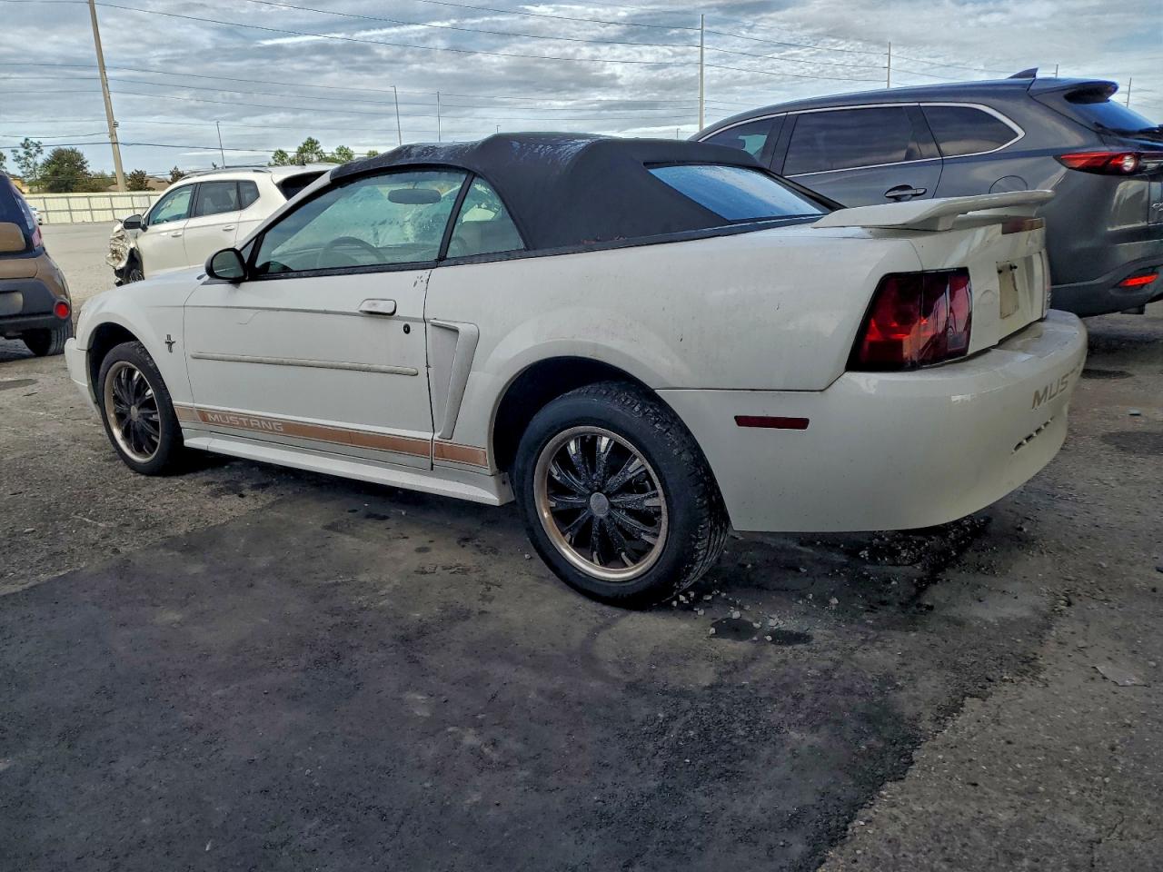 2003 FORD MUSTANG photo 2