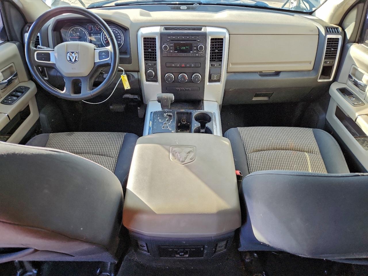 2010 DODGE RAM 1500 photo 8