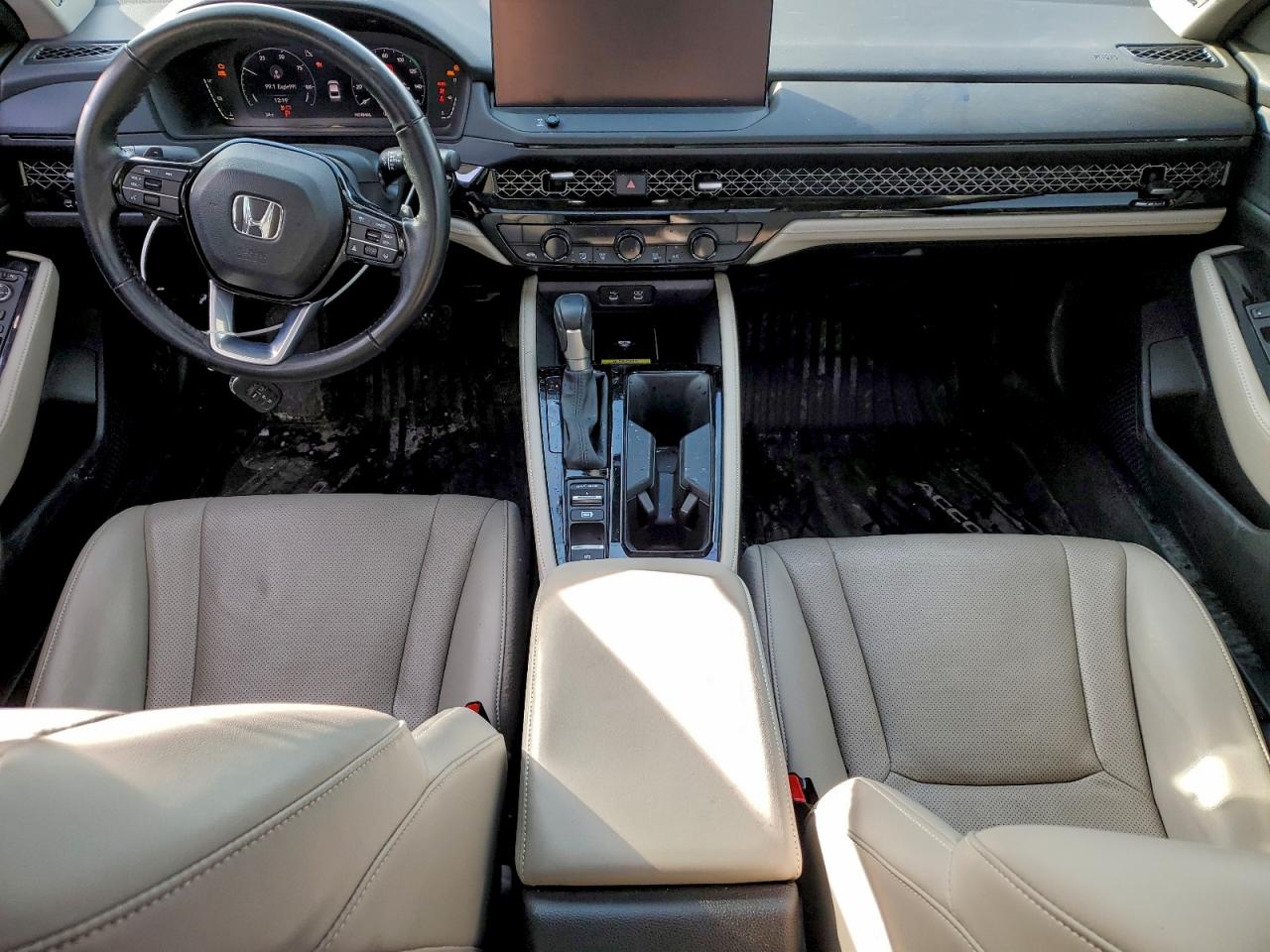 2024 HONDA ACCORD TOURING HYBRID photo 8