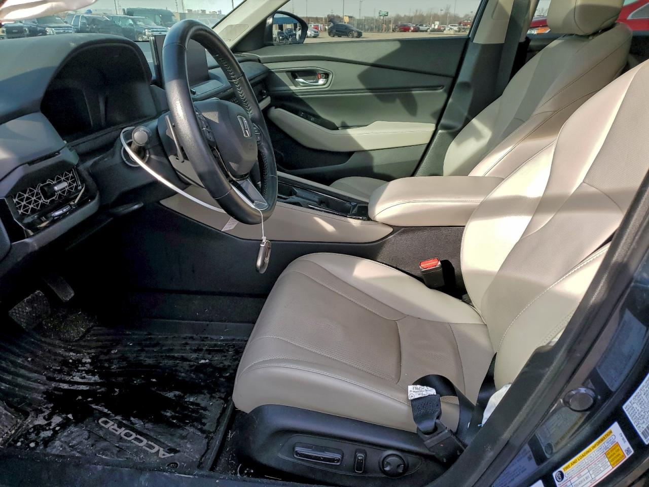 2024 HONDA ACCORD TOURING HYBRID photo 7