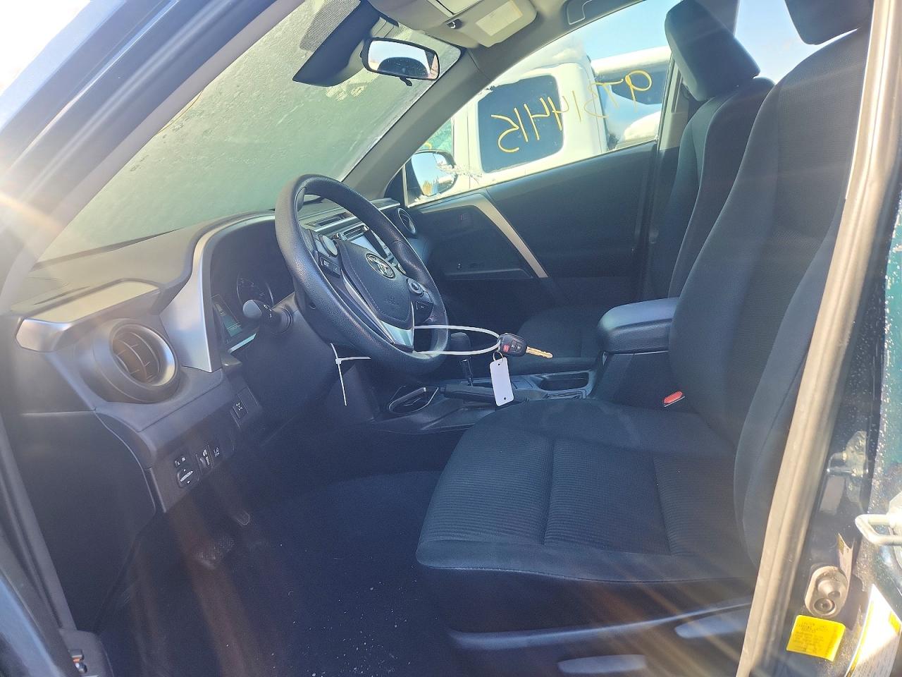 2018 TOYOTA RAV4 LE photo 7