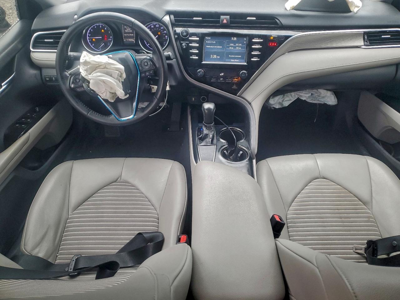 2018 TOYOTA CAMRY L photo 8