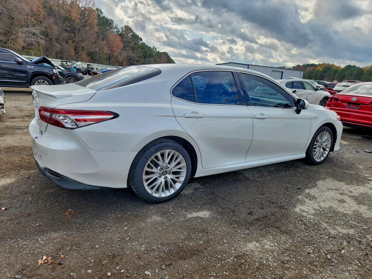 2018 TOYOTA CAMRY HYBRID photo 7