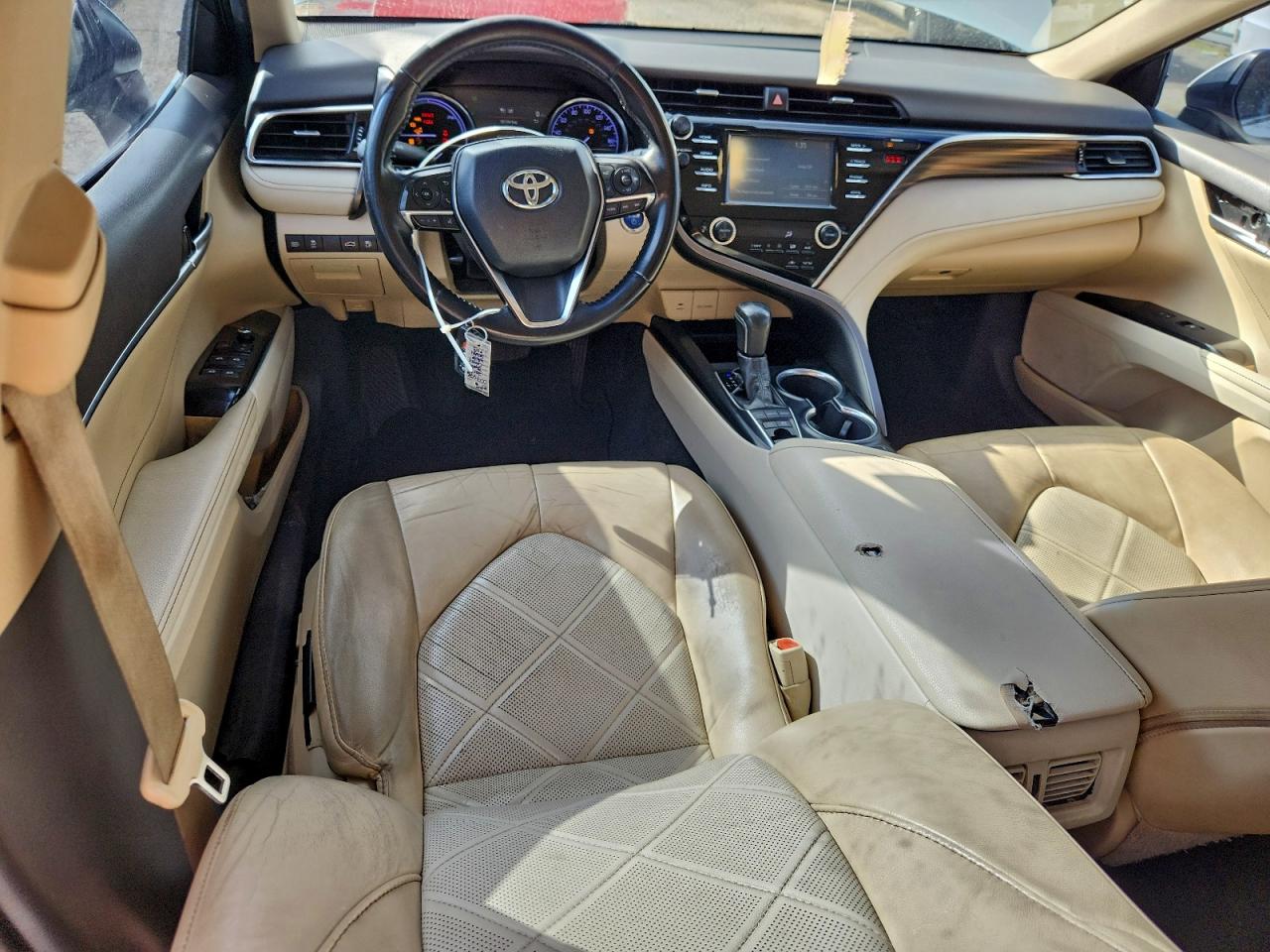 2018 TOYOTA CAMRY HYBRID photo 22