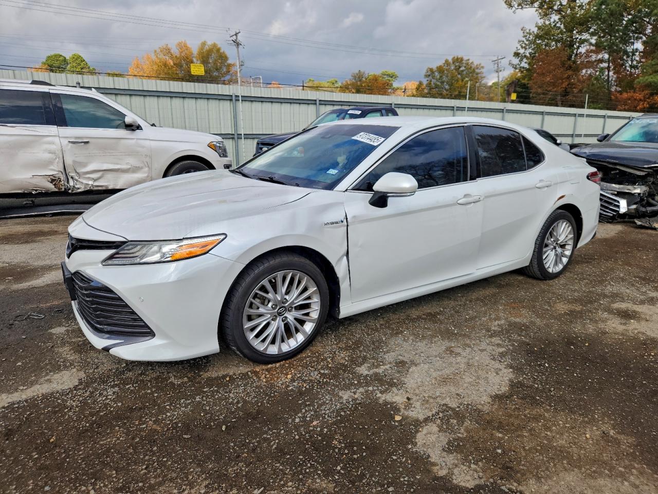 2018 TOYOTA CAMRY
