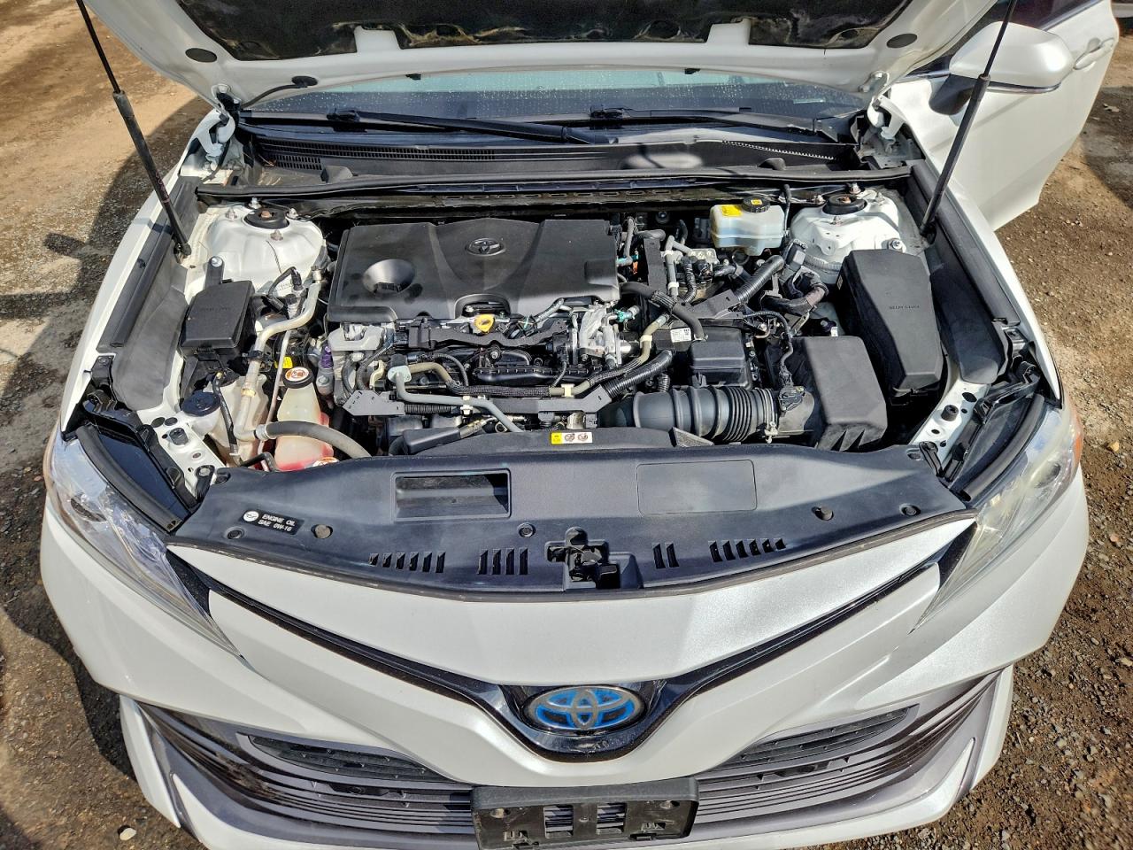 2018 TOYOTA CAMRY HYBRID photo 31