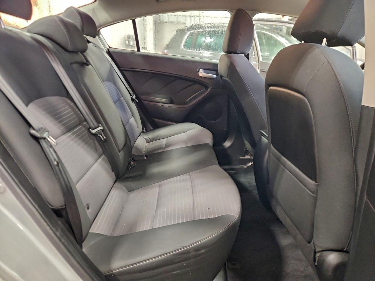2018 KIA FORTE LX photo 19
