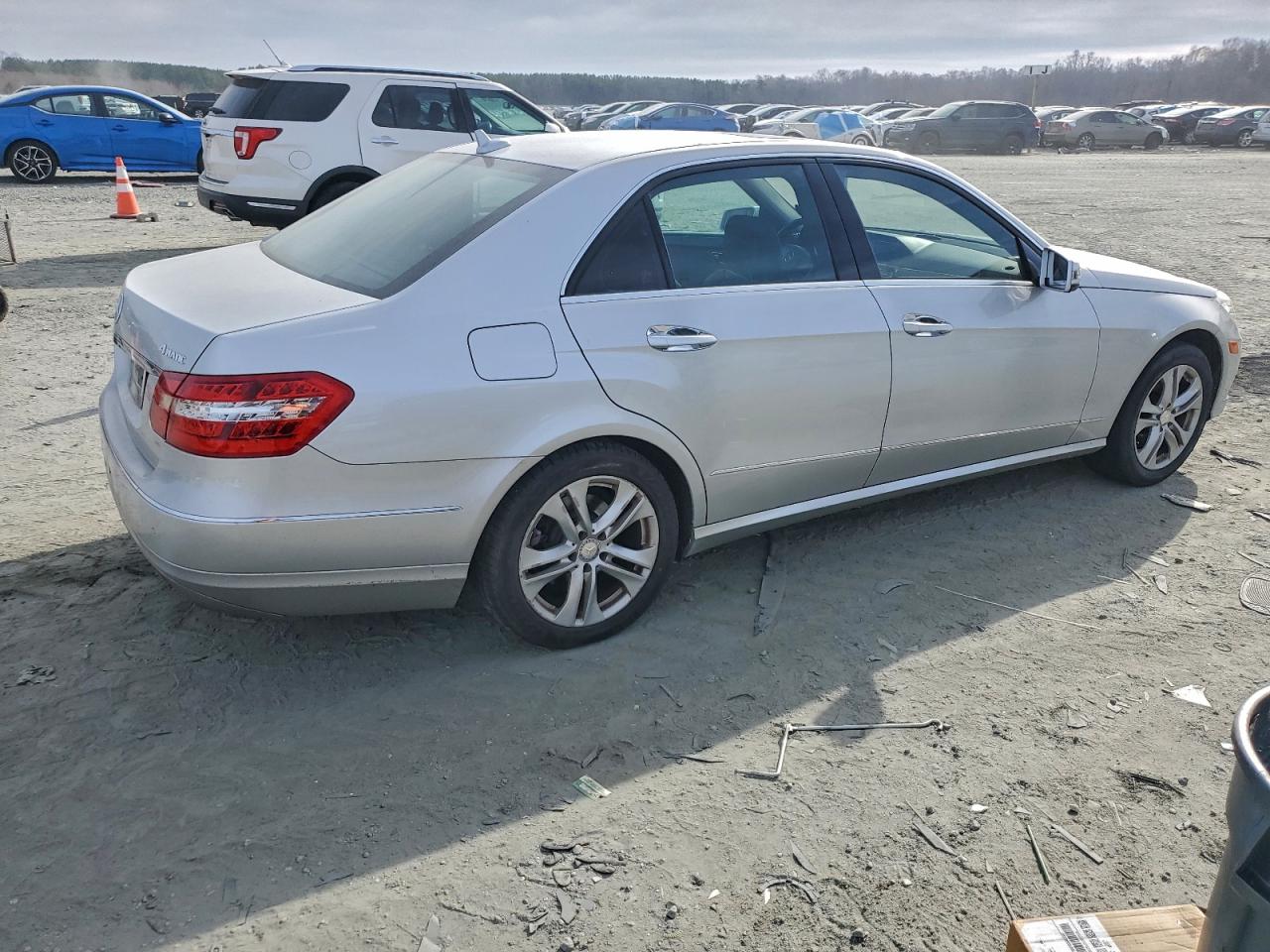 2011 MERCEDES-BENZ E 350 4MATIC photo 3