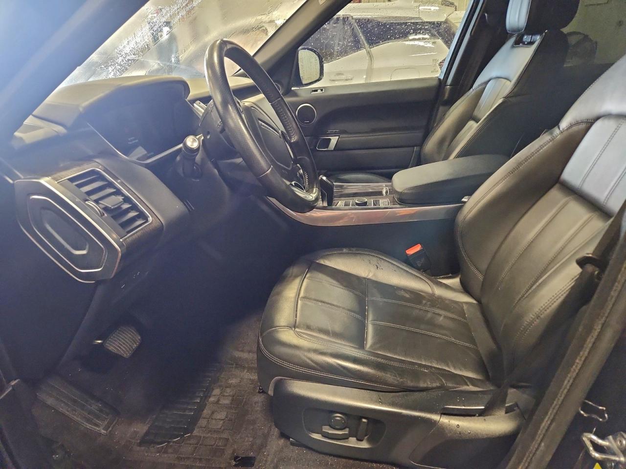 2018 LAND ROVER RANGE ROVER SPORT SE photo 19