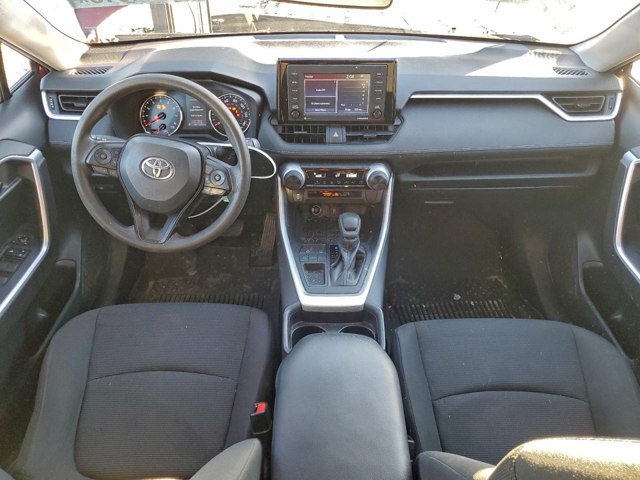 2021 TOYOTA RAV4 LE photo 8