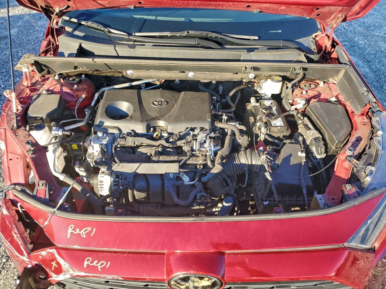 2021 TOYOTA RAV4 LE photo 12