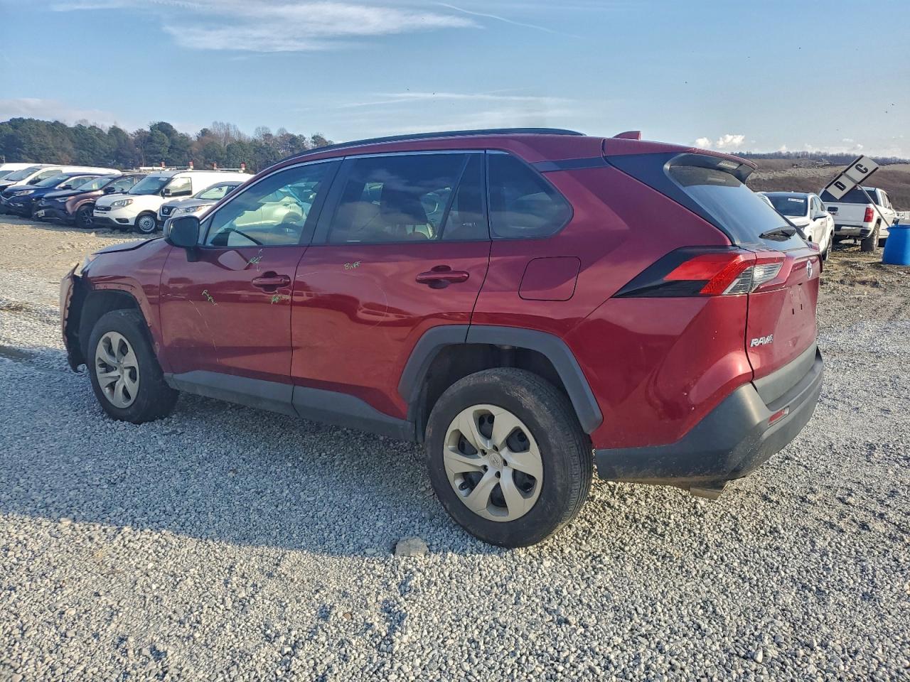 2021 TOYOTA RAV4 LE photo 2