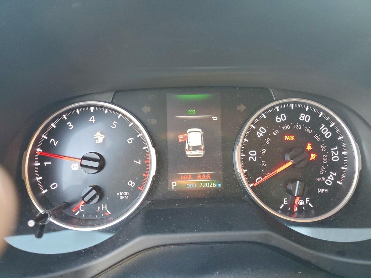 2021 TOYOTA RAV4 LE photo 9