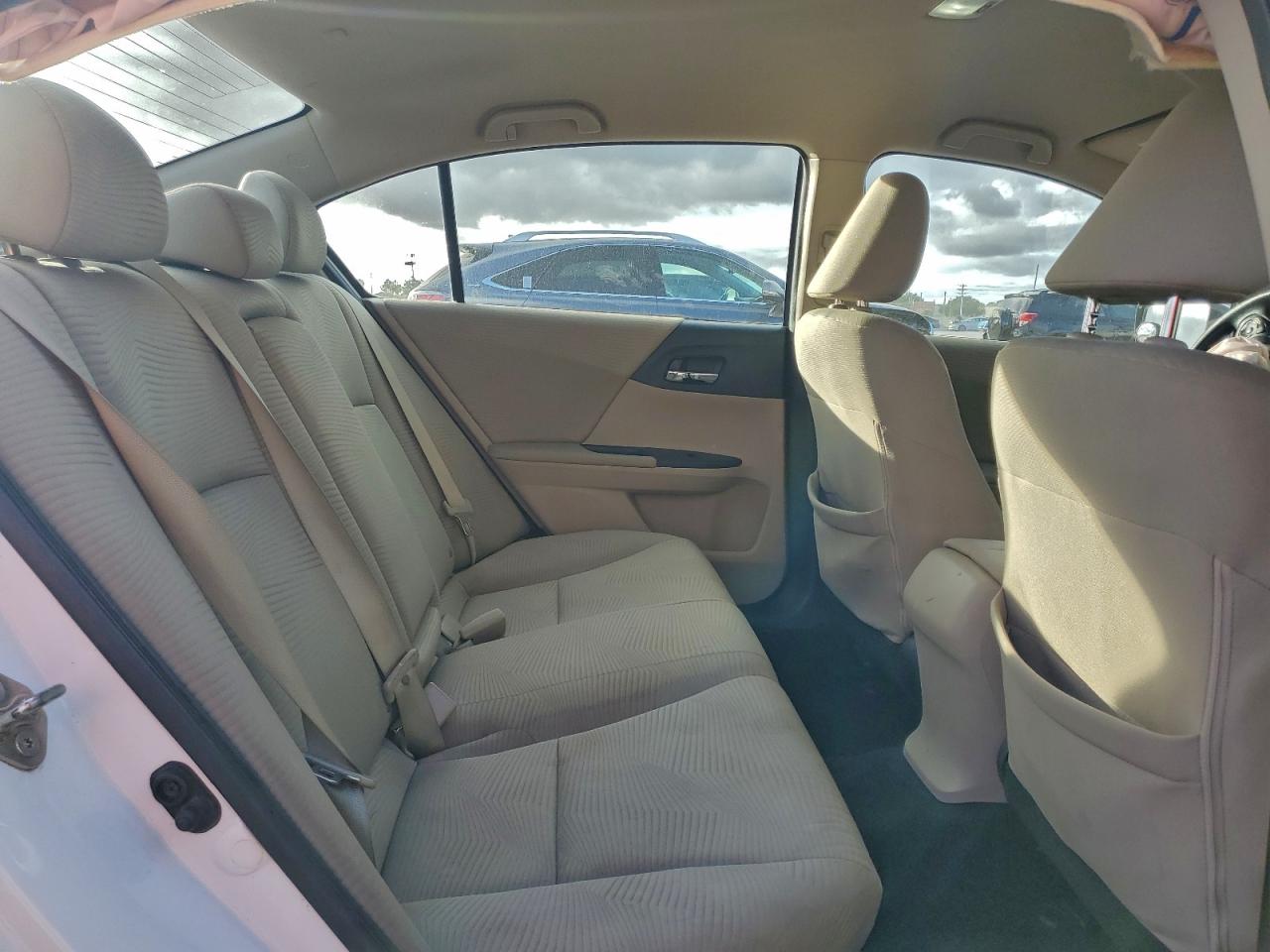 2015 HONDA ACCORD LX photo 10