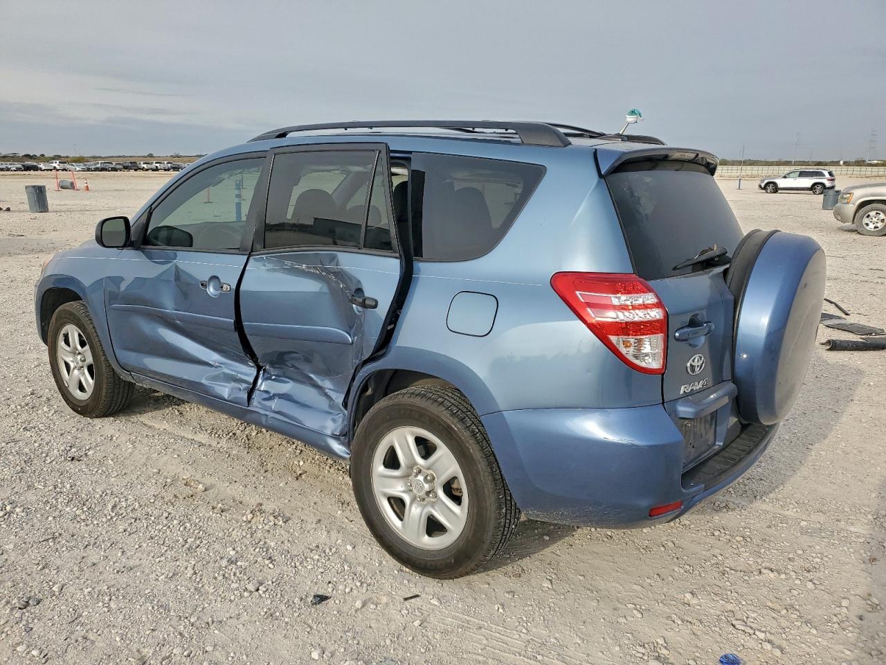 2012 TOYOTA RAV4 photo 4