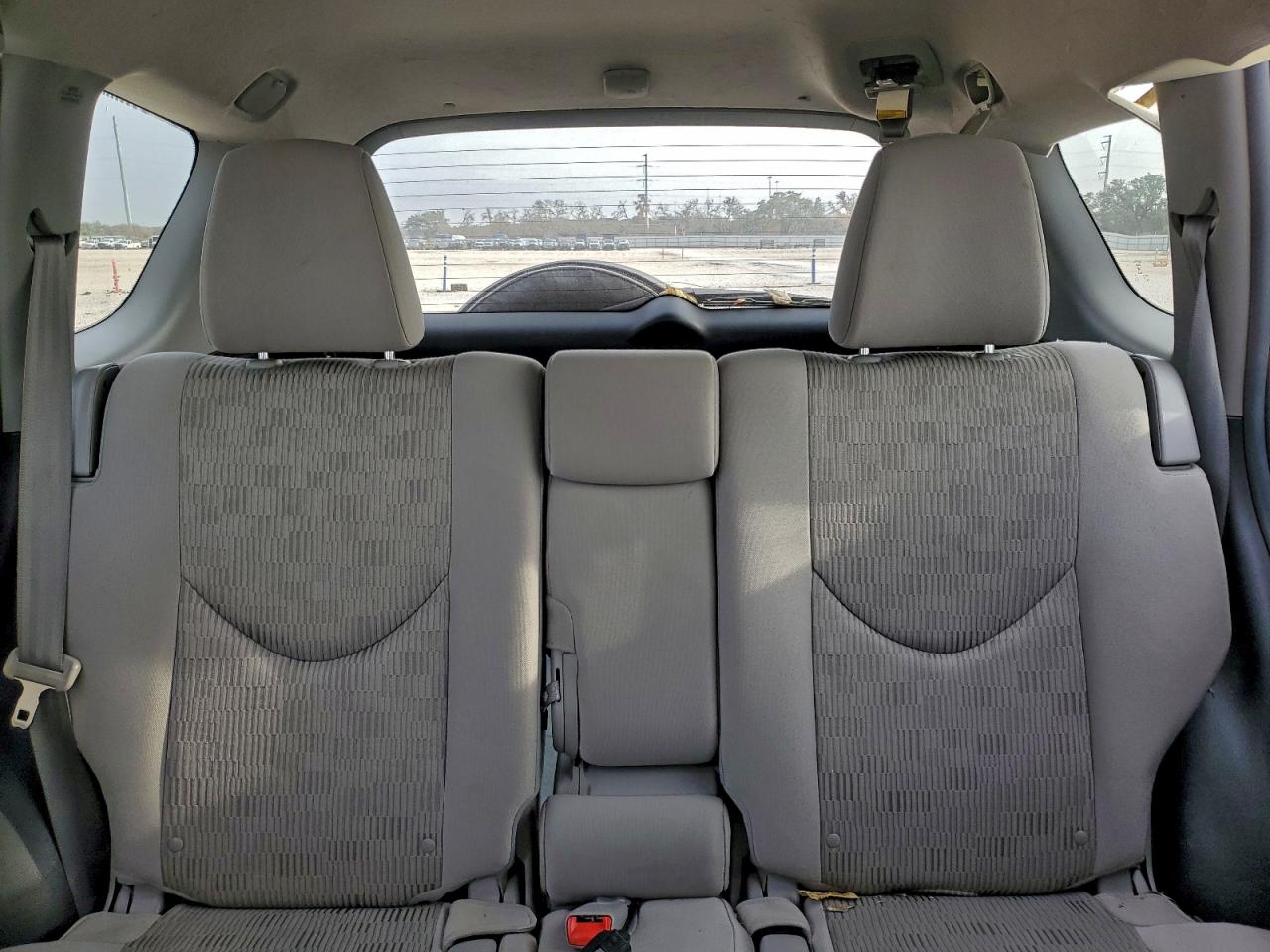 2012 TOYOTA RAV4 photo 28