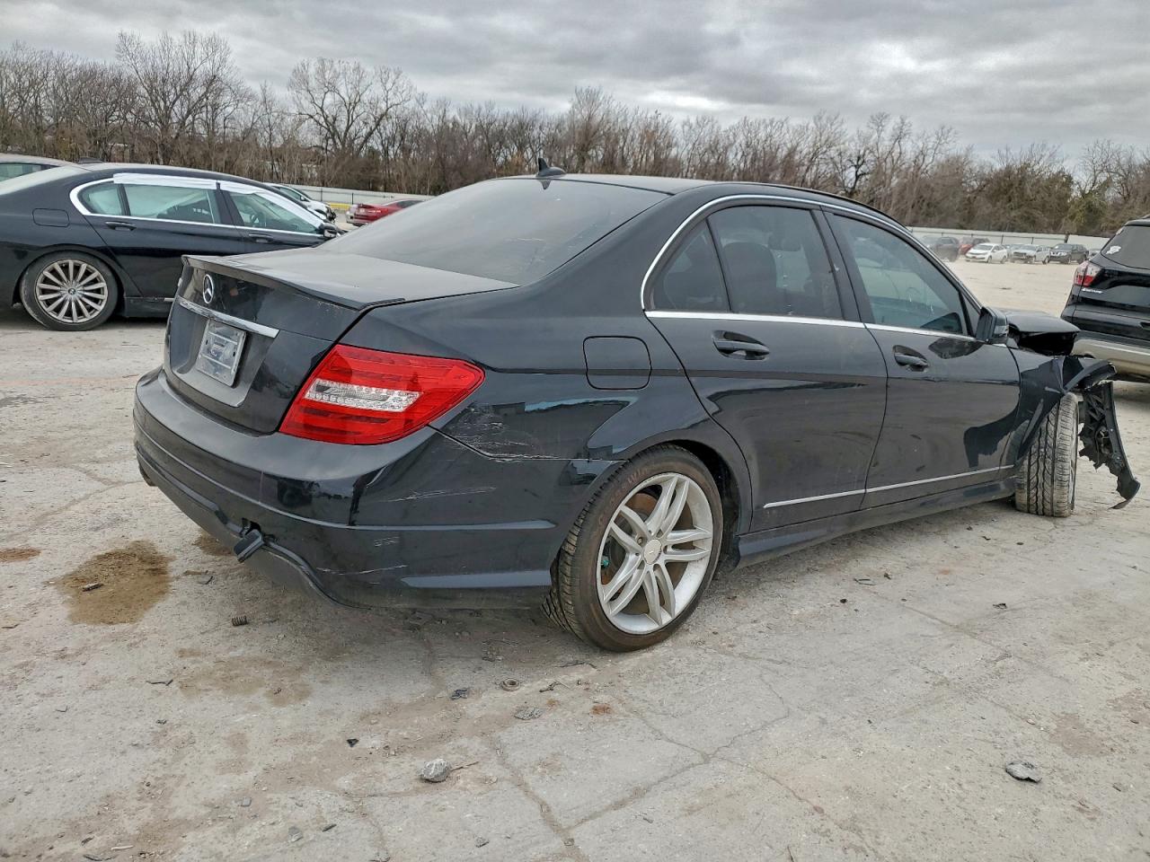 2013 MERCEDES-BENZ C 250 photo 5