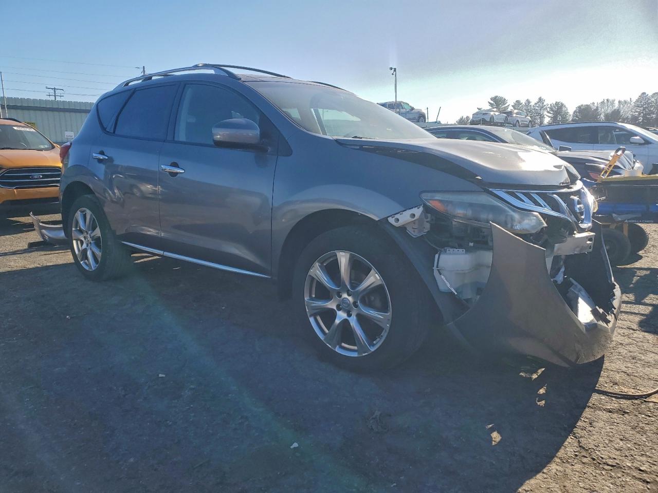 2014 NISSAN MURANO S photo 4