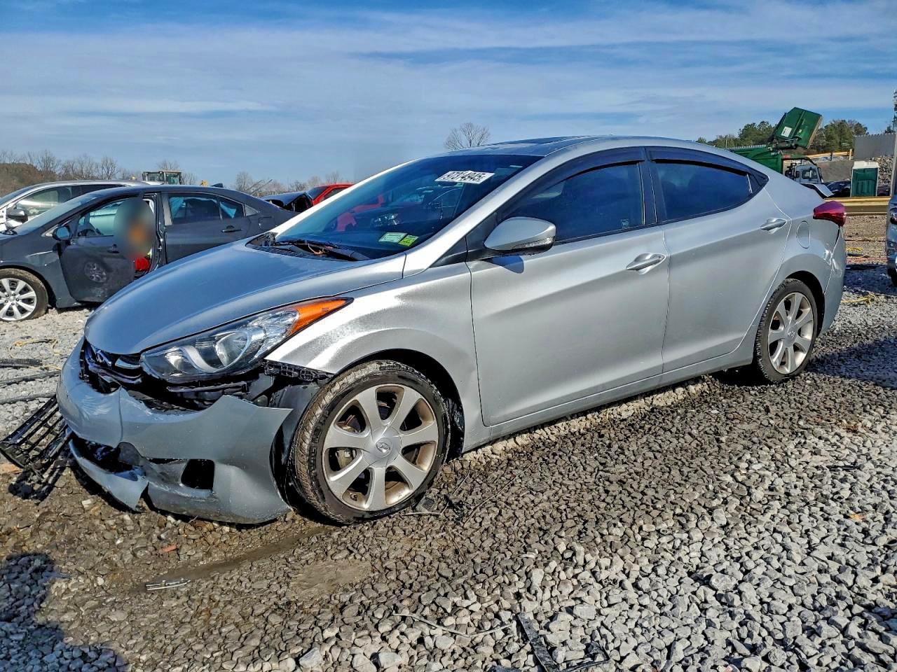 2013 HYUNDAI ELANTRA