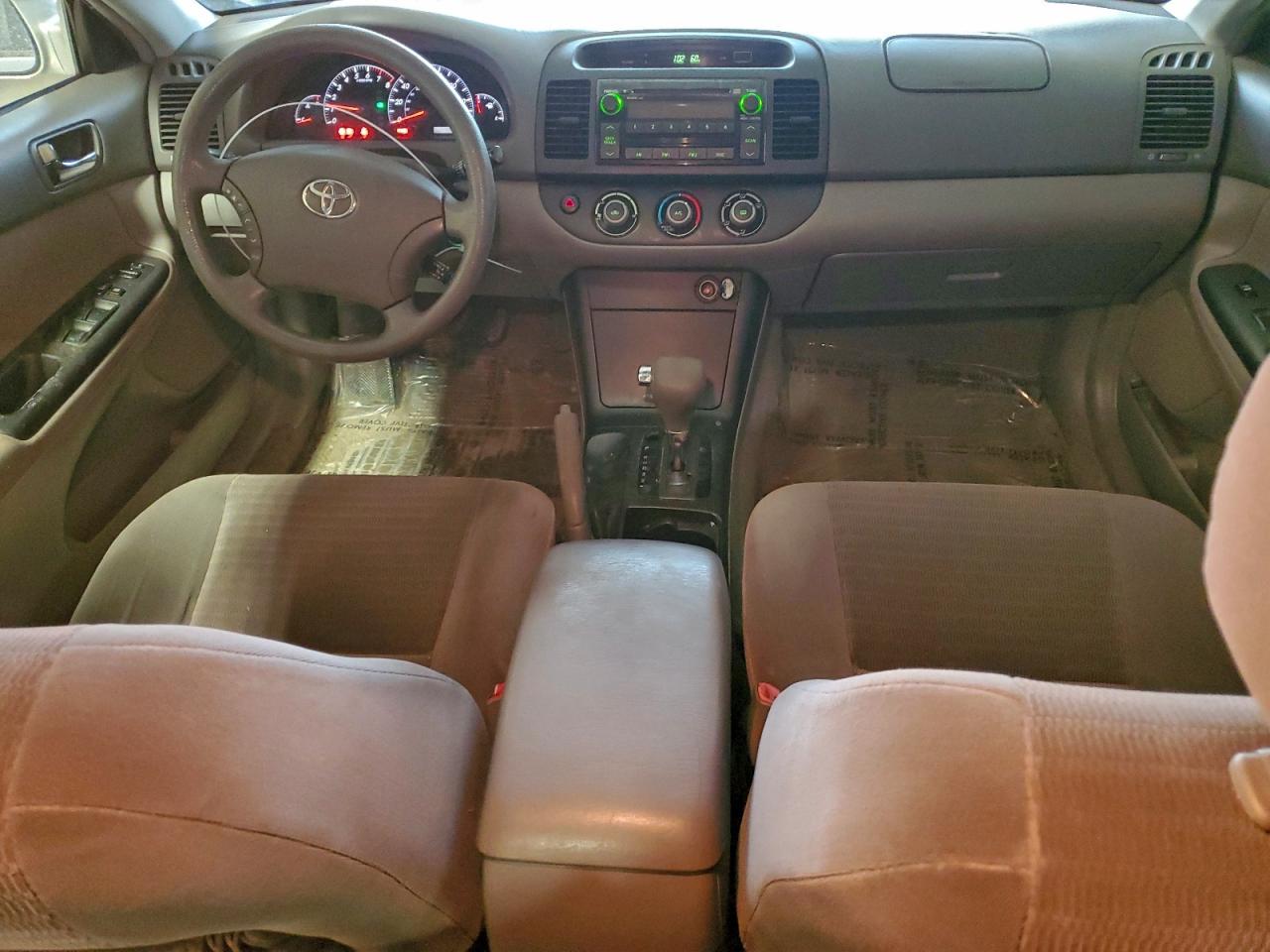 2005 TOYOTA CAMRY LE photo 15
