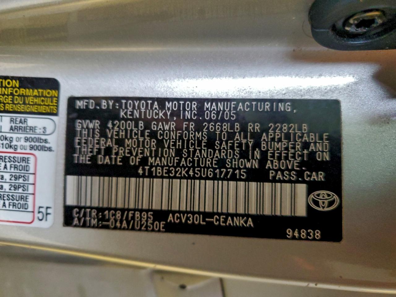 2005 TOYOTA CAMRY LE photo 25