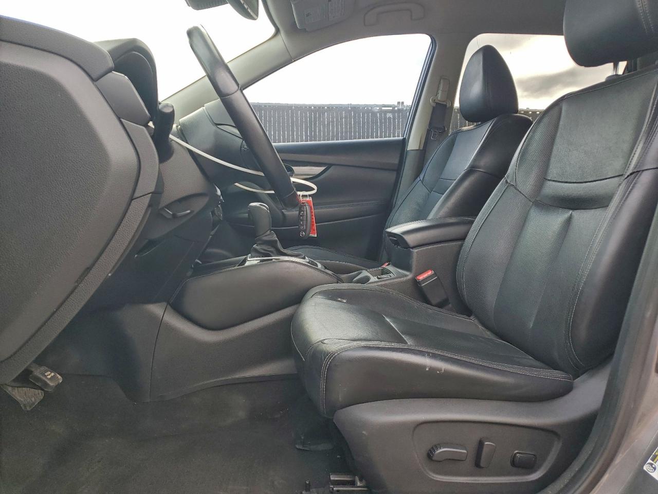2018 NISSAN ROGUE S photo 13