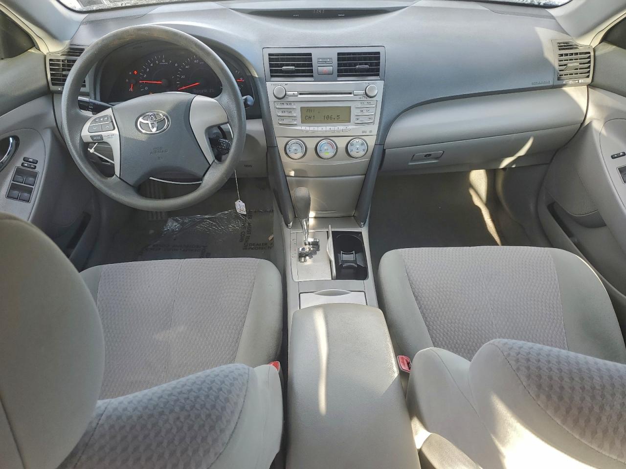 2011 TOYOTA CAMRY BASE photo 8