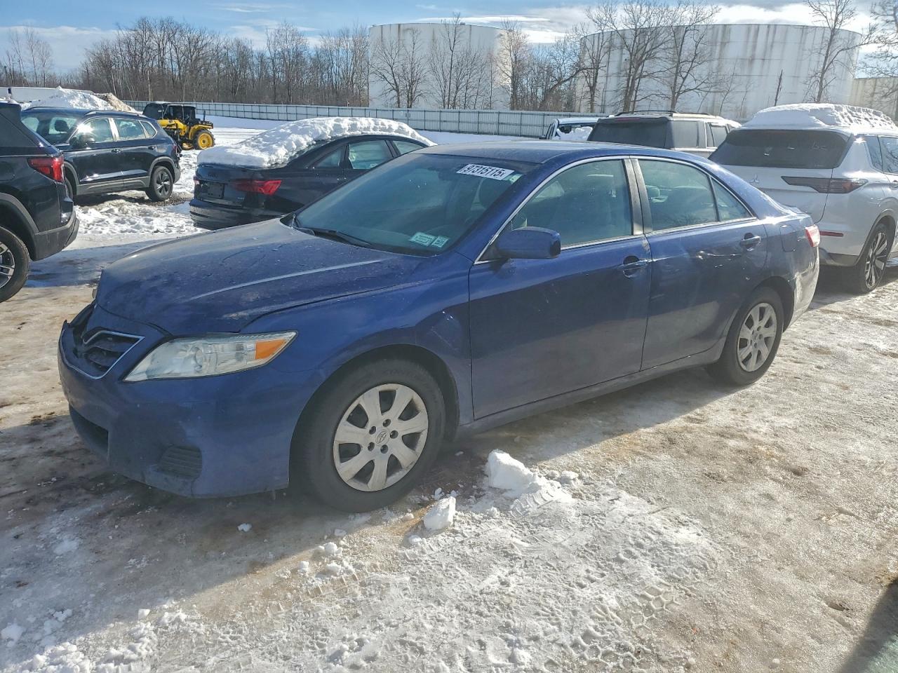2011 TOYOTA CAMRY