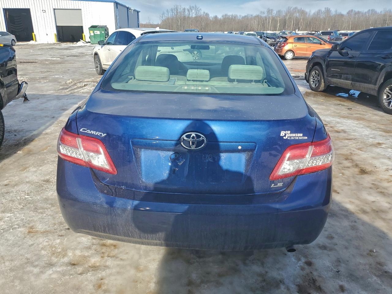 2011 TOYOTA CAMRY BASE photo 6