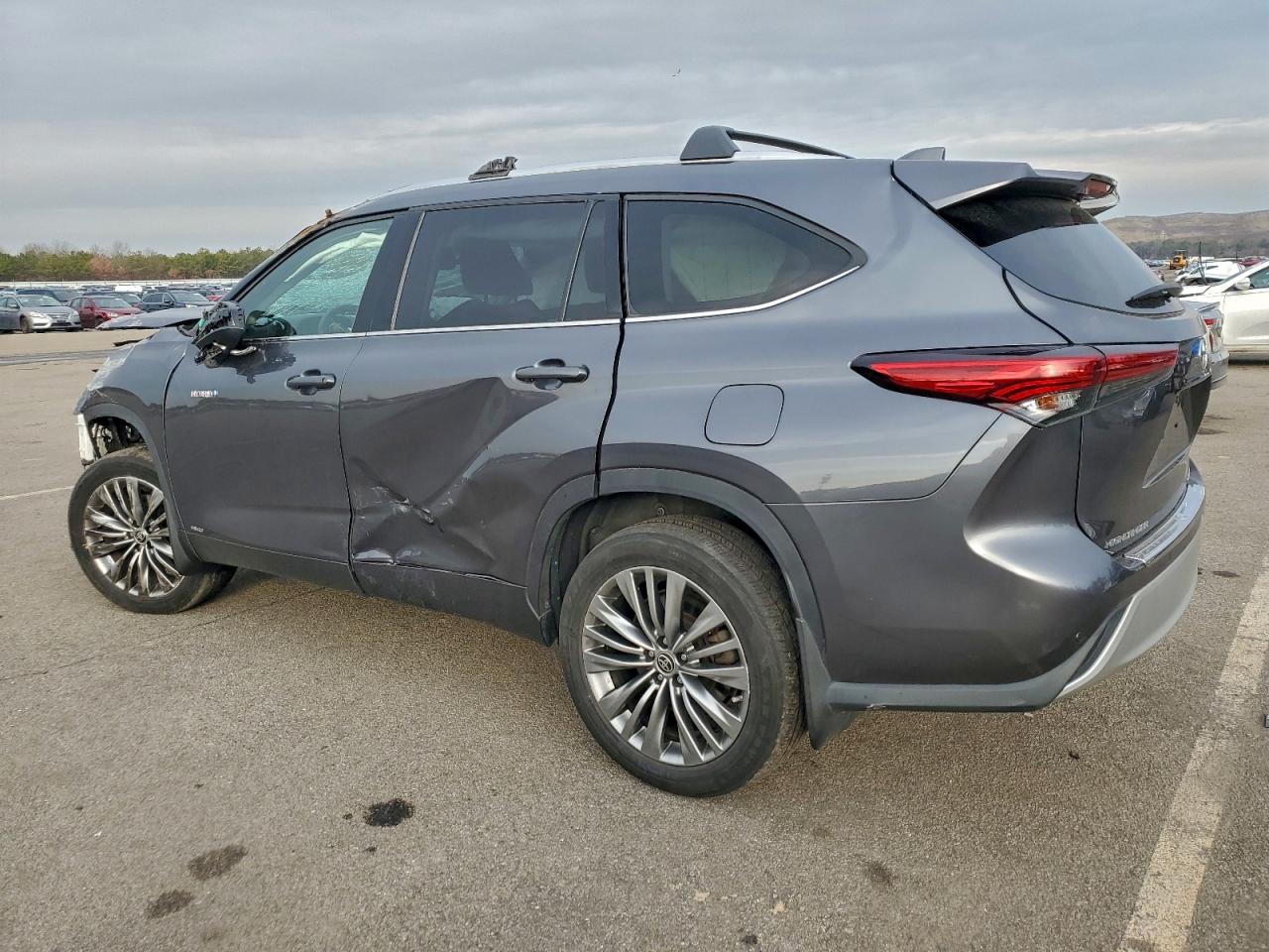 2020 TOYOTA HIGHLANDER HYBRID PLATINUM photo 2