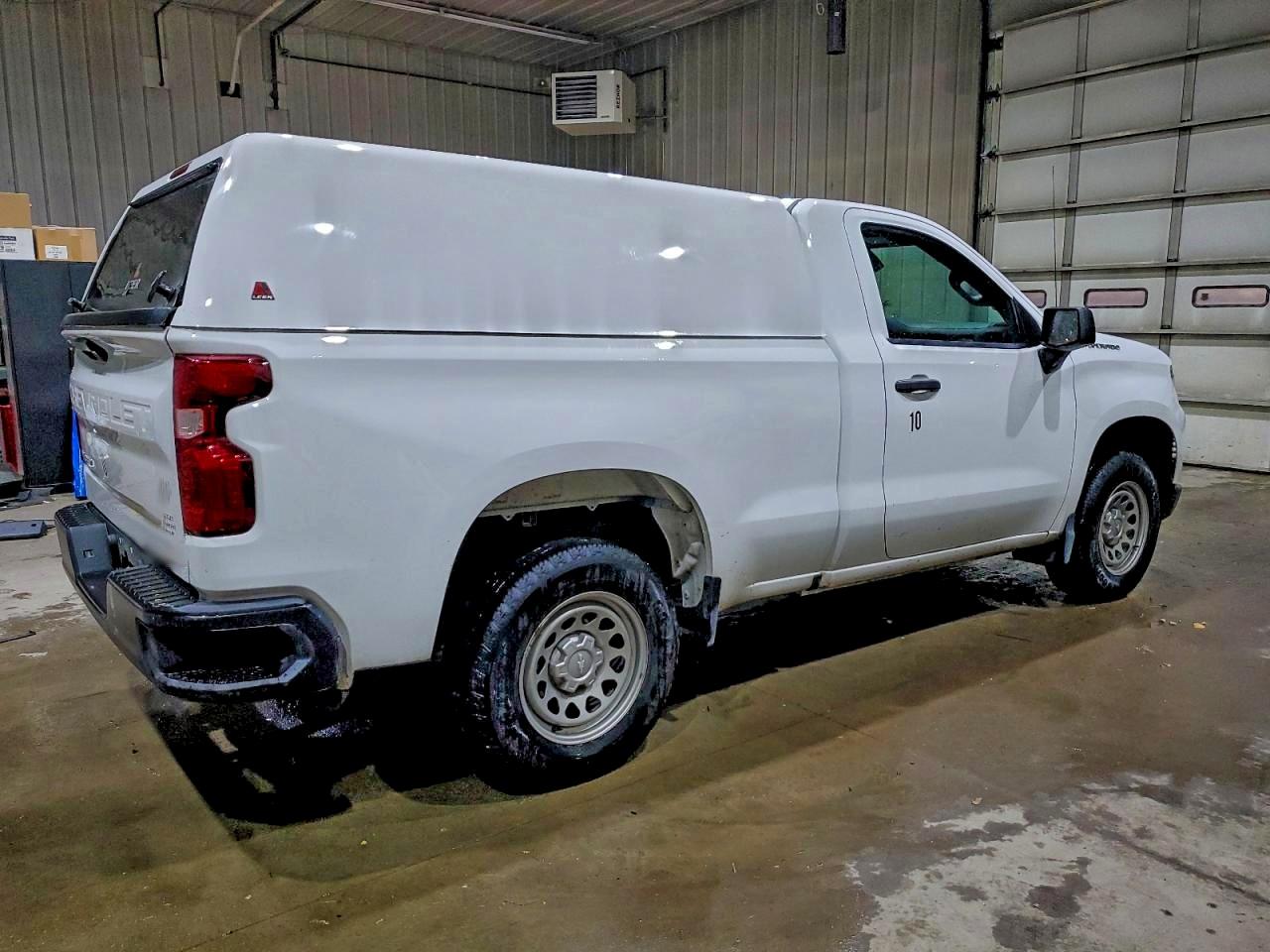 2023 CHEVROLET SILVERADO C1500 photo 5