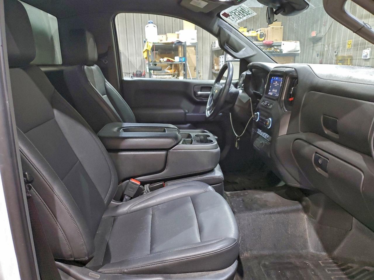 2023 CHEVROLET SILVERADO C1500 photo 19