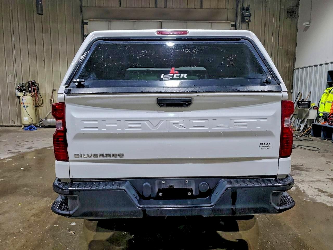 2023 CHEVROLET SILVERADO C1500 photo 11