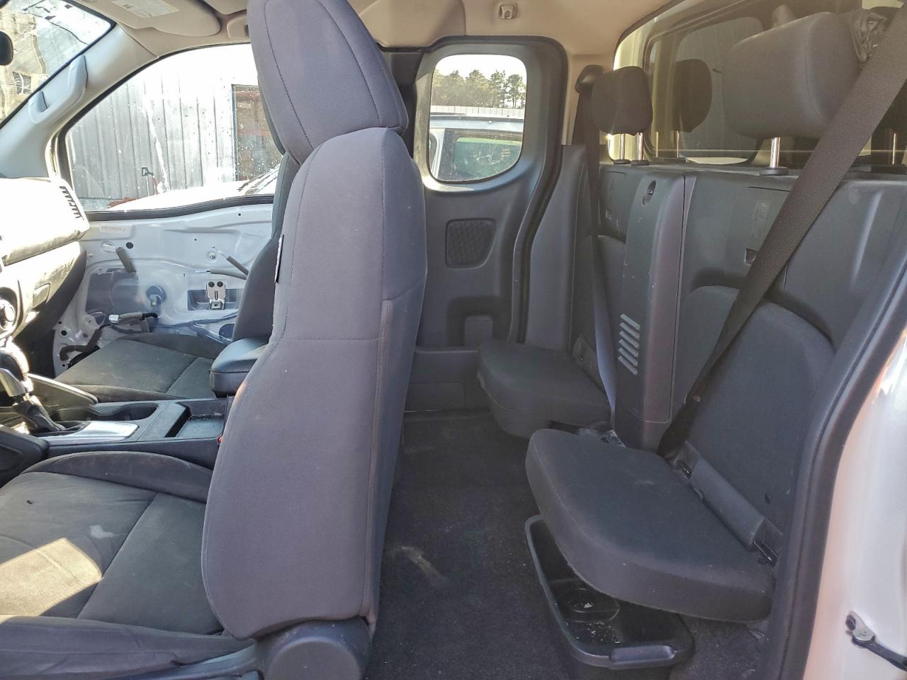 2024 NISSAN FRONTIER S photo 28